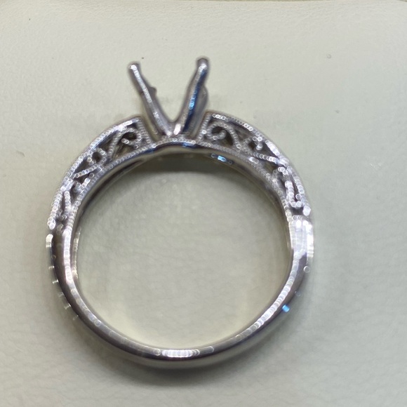 14K white gold setting. All it needs is your stone. - Picture 6 of 11